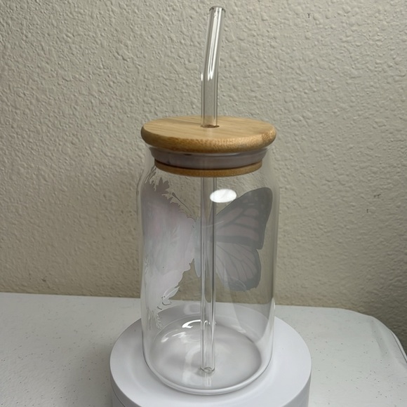 ⭐️ Butterfly Flower Handmade Libbey Glass Cup - Picture 5 of 5